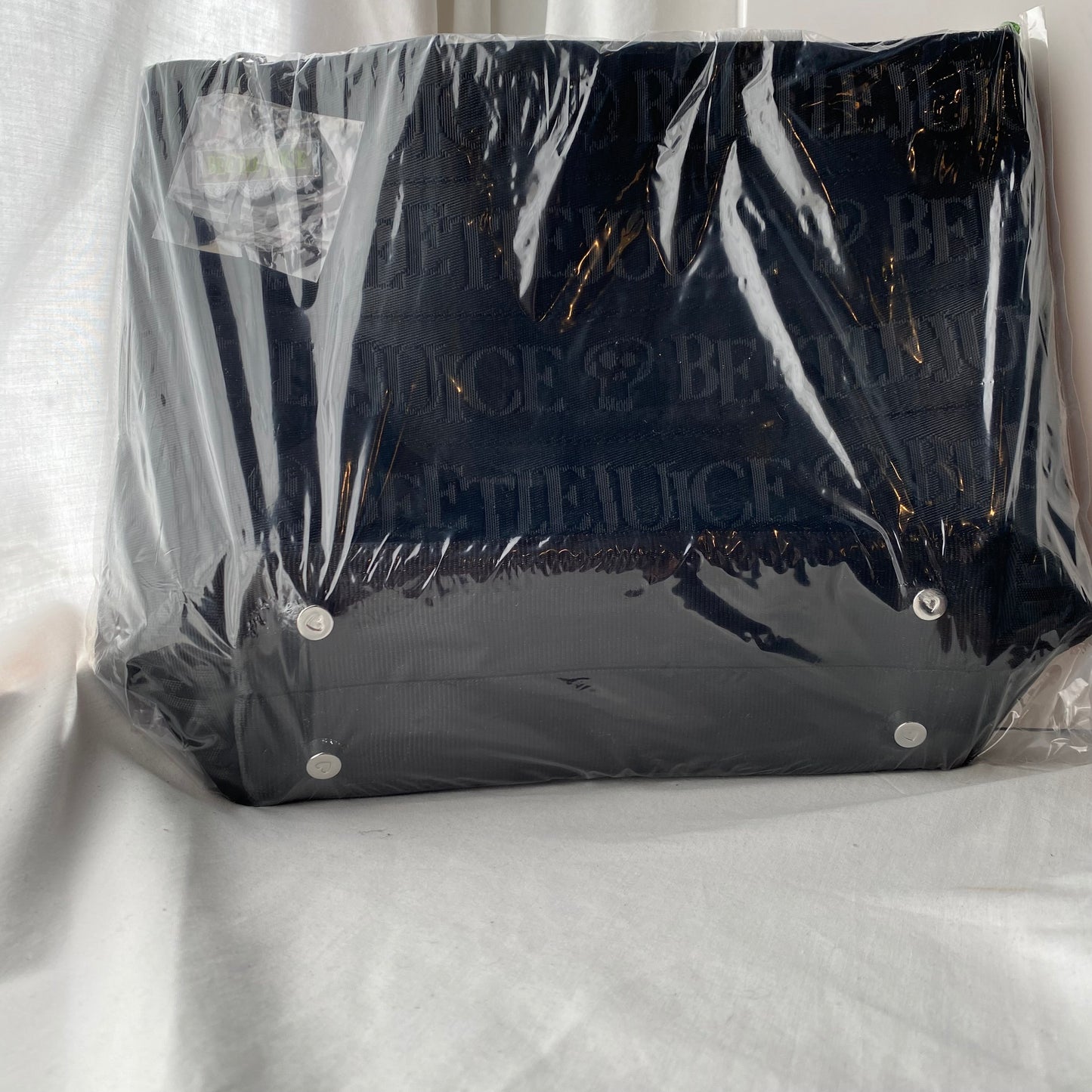 Harveys - Classic Tote / Beetlejuice Sandworm - New