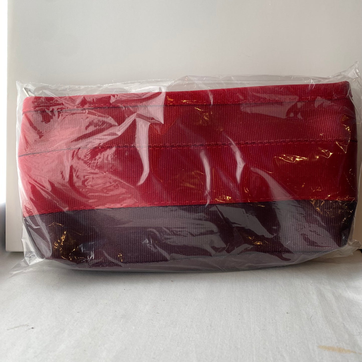 Harveys - Makeup Case / Cherry Cola LTD - New