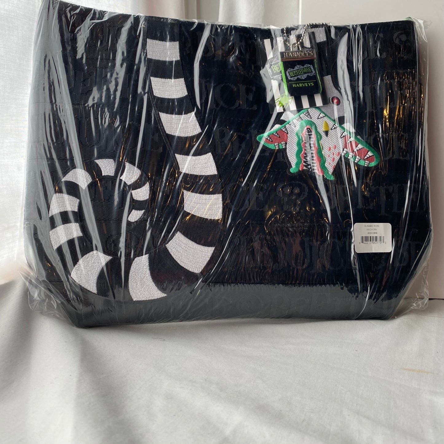 Harveys - Classic Tote / Beetlejuice Sandworm - New
