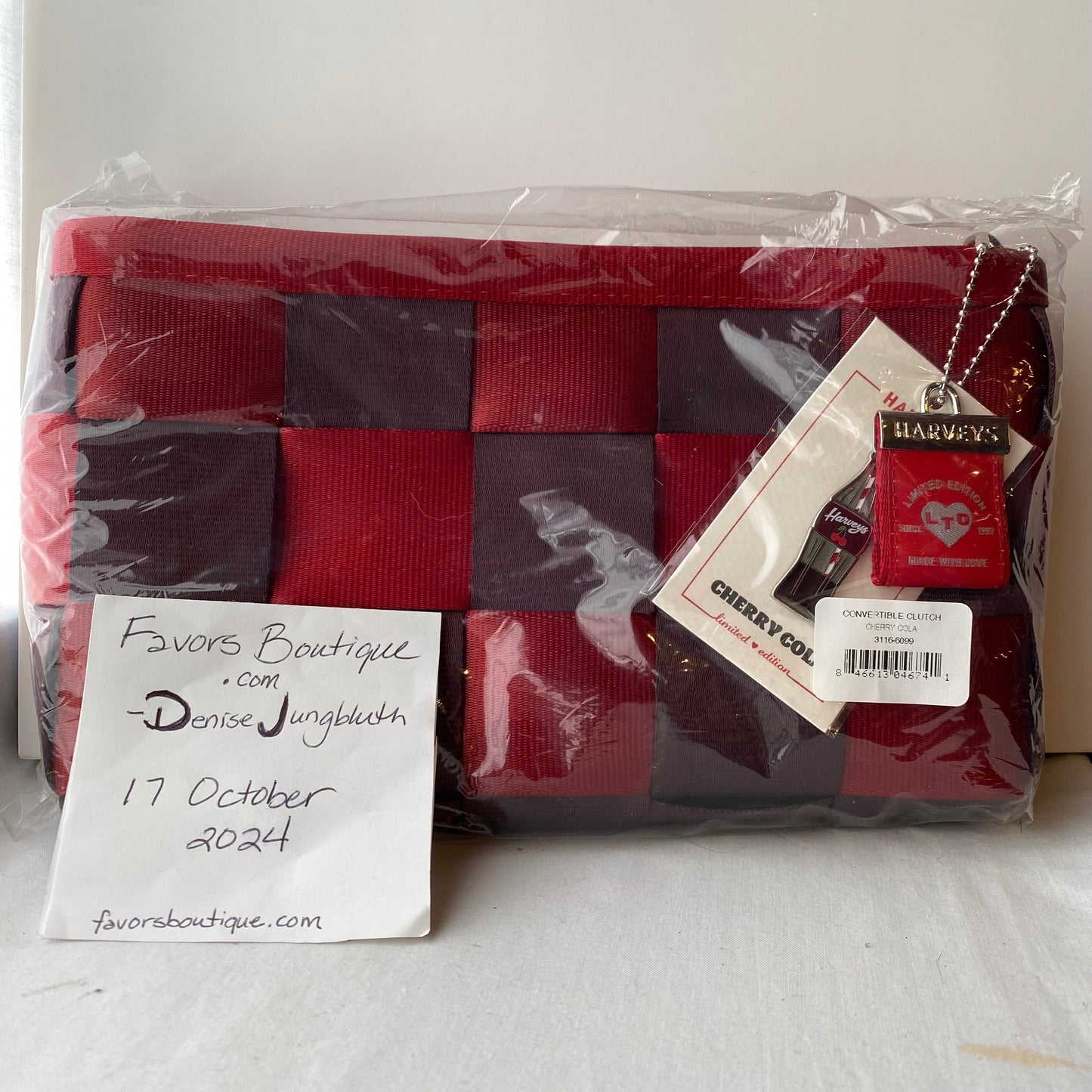Harveys Convertible Clutch LTD / Cherry Cola - New