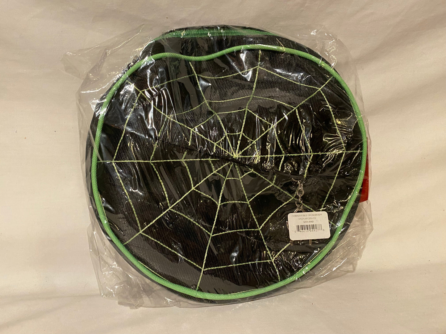 Harveys - Convertible Crossbody Collectors Series / Green Spiderweb - New
