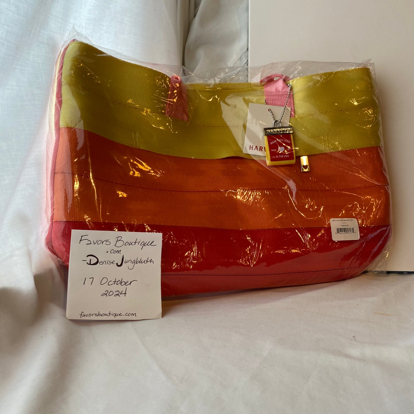 Harveys - Medium Streamline Tote / Aloha - New