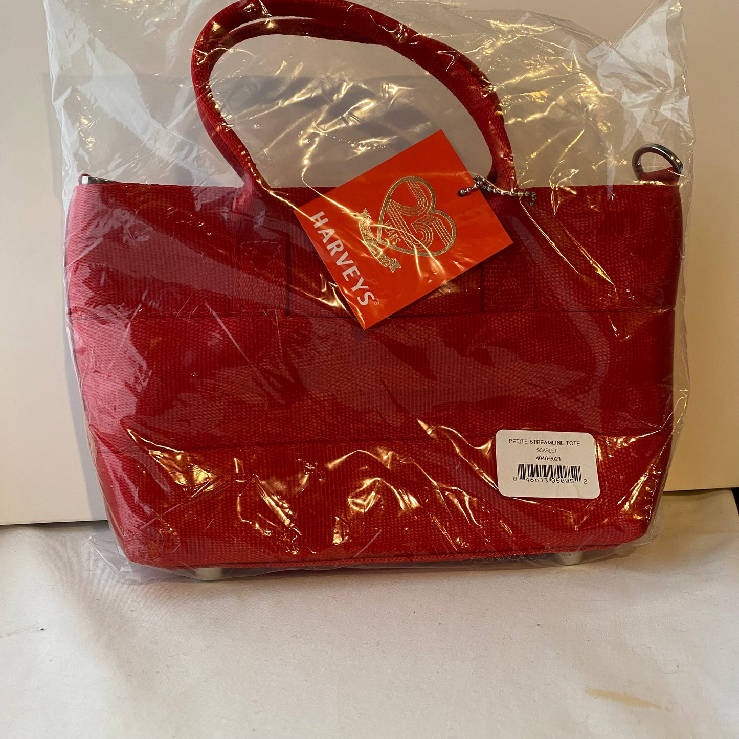 Harveys - Petite Streamline Tote / Scarlet - New