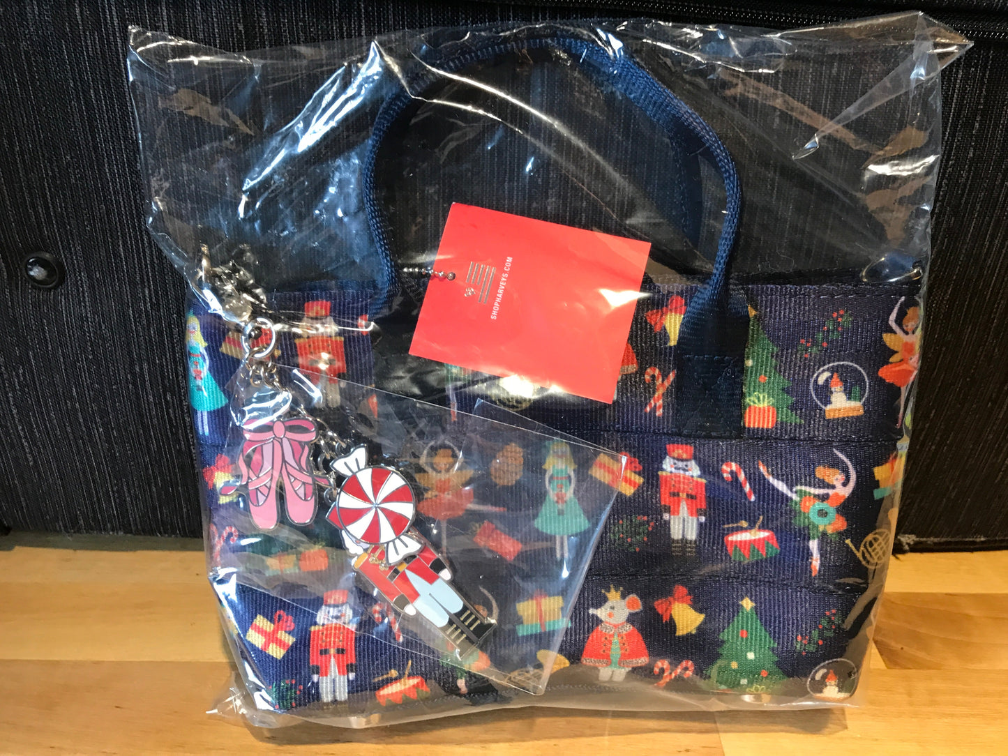 Harveys - Petite Streamline Tote / Nutcracker - New
