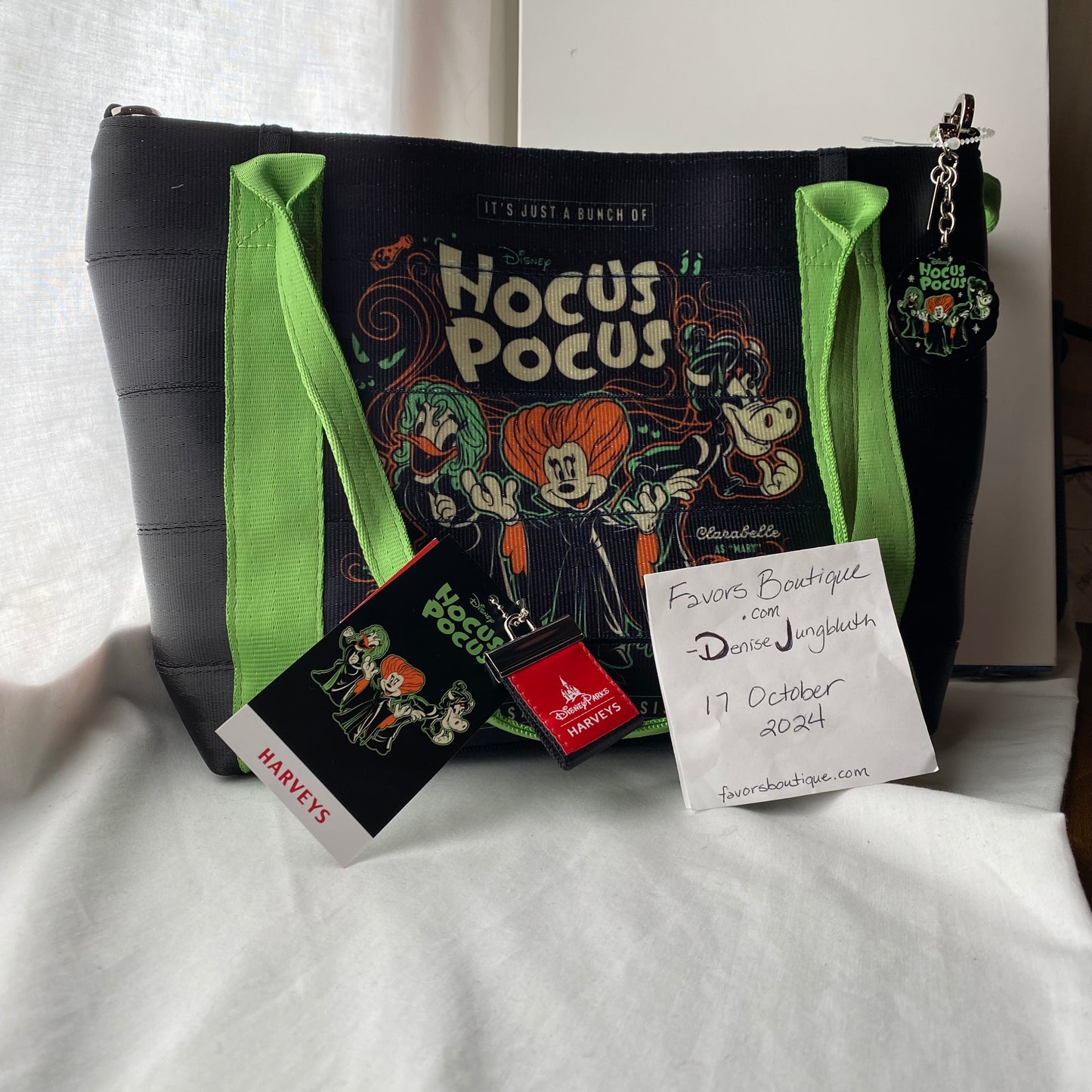 Harveys - Small Poster Tote / Hocus Pocus Minnie & Friends - New