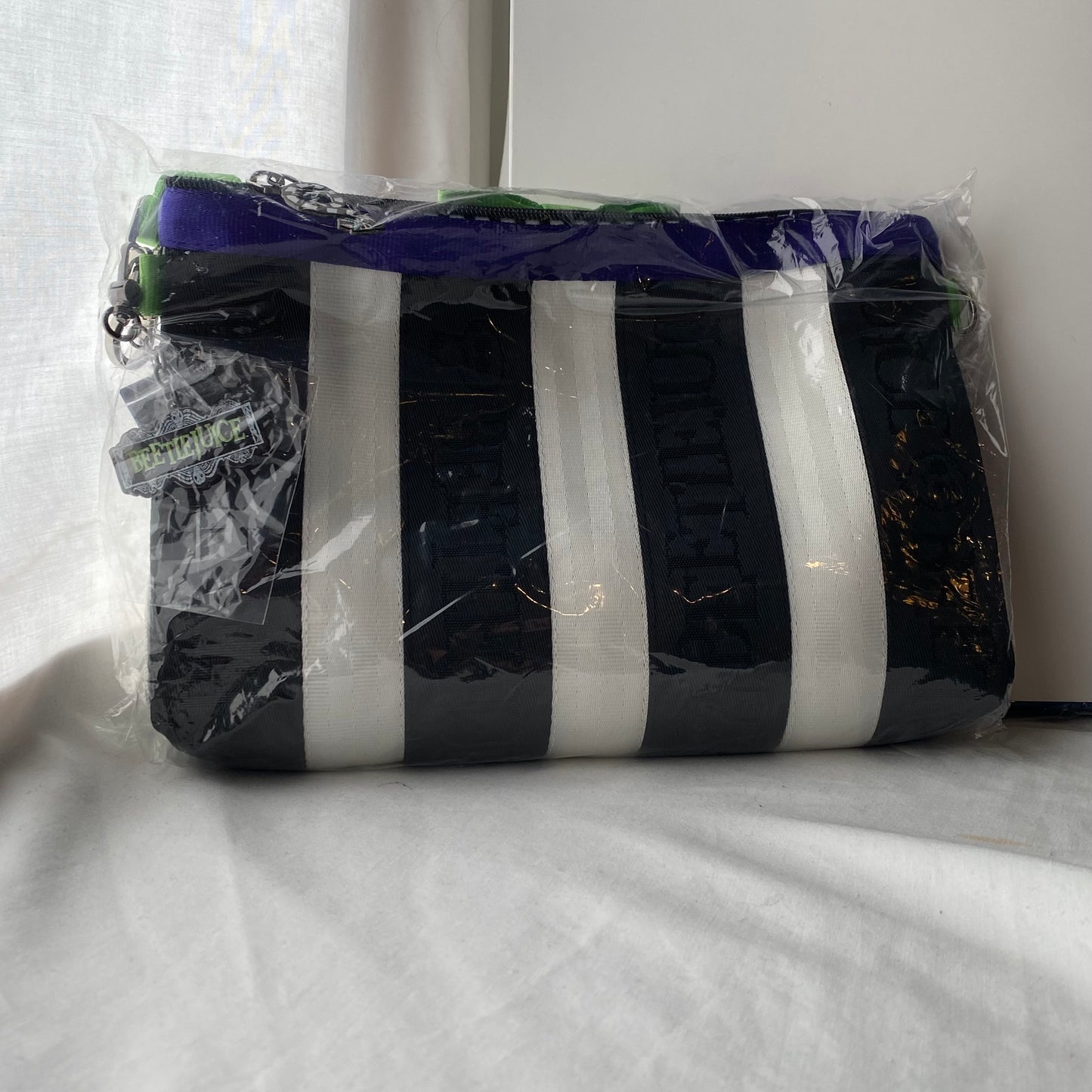 Harveys - Bow Clutch / Beetlejuice - New