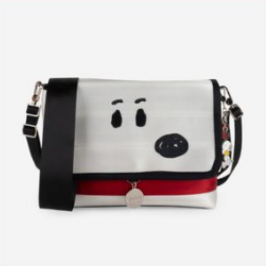 Harveys - Medium Foldover Crossbody / Snoopy - New
