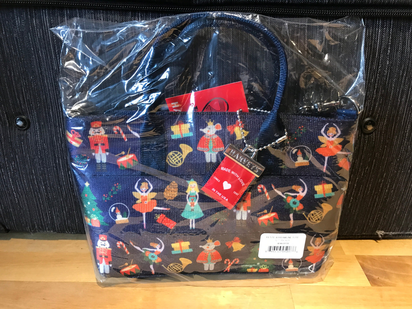 Harveys - Petite Streamline Tote / Nutcracker - New